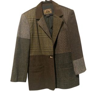 SOLD! J.L Colebrook Vintage Men Blazer